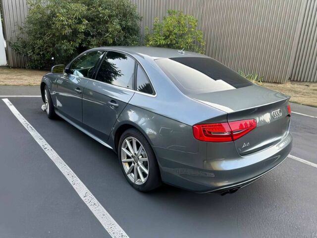 Серый Ауди А4, объемом двигателя 2 л и пробегом 89 тыс. км за 5000 $, фото 6 на Automoto.ua