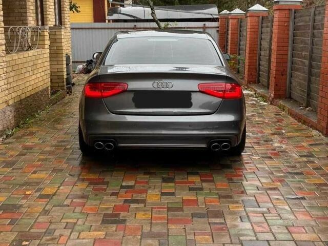 Серый Ауди А4, объемом двигателя 2 л и пробегом 156 тыс. км за 10500 $, фото 3 на Automoto.ua