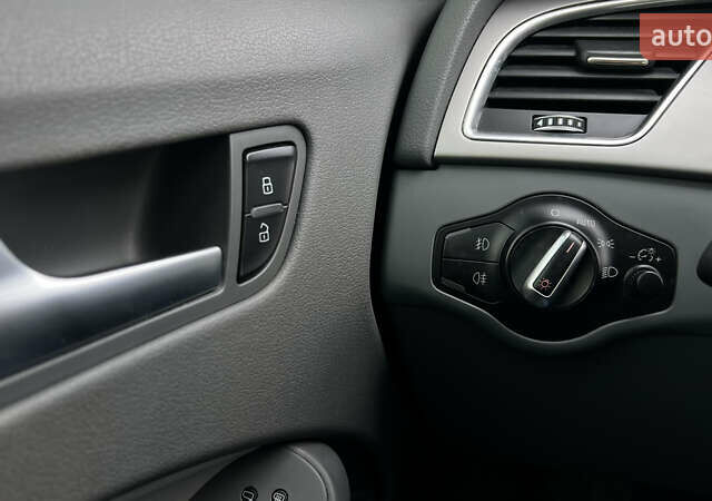 Серый Ауди А4, объемом двигателя 1.98 л и пробегом 130 тыс. км за 10950 $, фото 11 на Automoto.ua