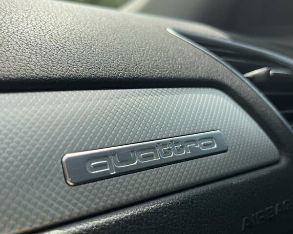 Сірий Ауді А4, об'ємом двигуна 2.01 л та пробігом 250 тис. км за 11990 $, фото 9 на Automoto.ua