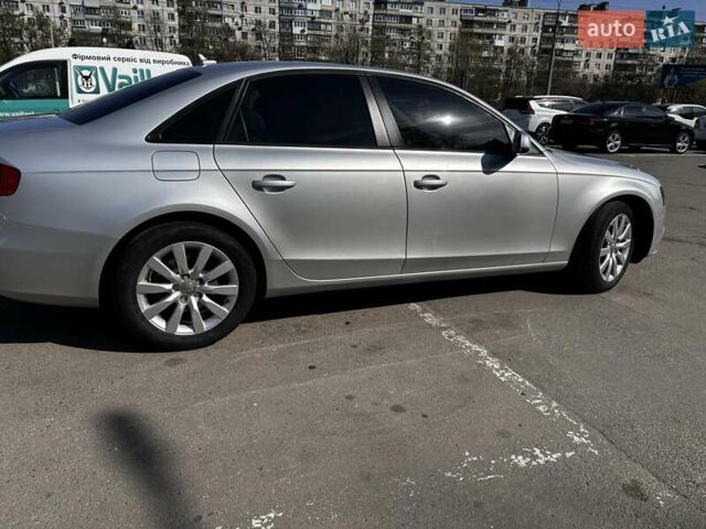 Серый Ауди А4, объемом двигателя 2 л и пробегом 165 тыс. км за 13000 $, фото 3 на Automoto.ua