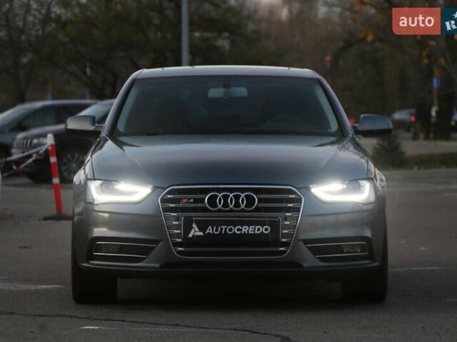 Сірий Ауді А4, об'ємом двигуна 1.98 л та пробігом 127 тис. км за 12900 $, фото 1 на Automoto.ua