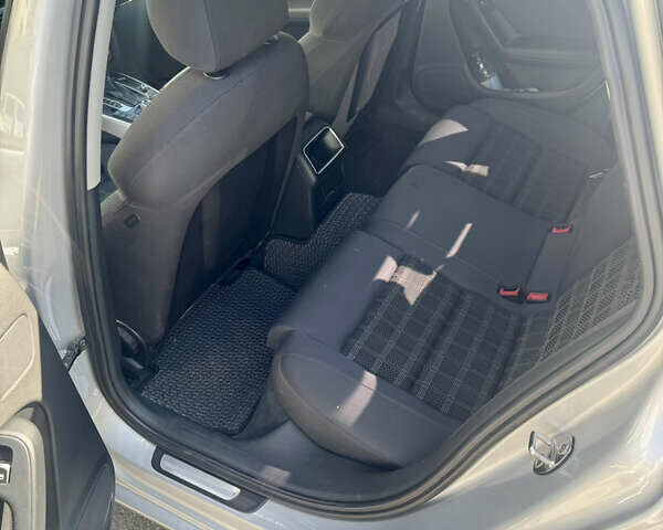 Сірий Ауді А4, об'ємом двигуна 1.97 л та пробігом 217 тис. км за 14500 $, фото 10 на Automoto.ua