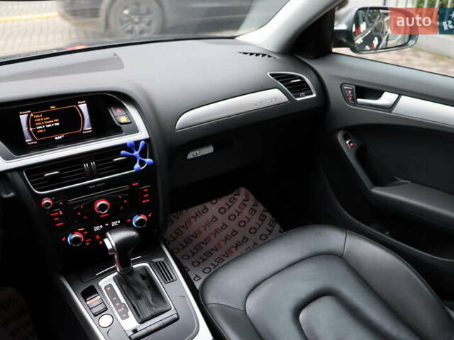 Сірий Ауді А4, об'ємом двигуна 2 л та пробігом 140 тис. км за 14900 $, фото 32 на Automoto.ua