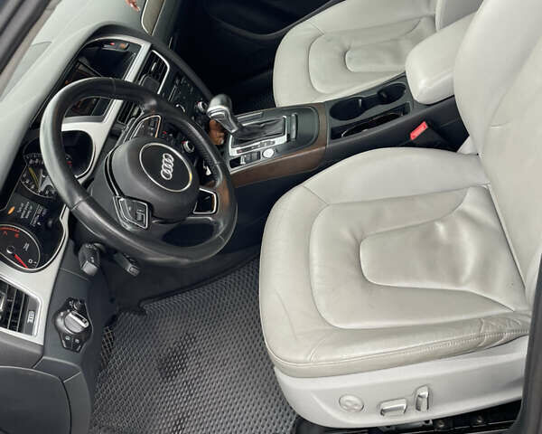 Ауді А4 2015 у Києві на Automoto.ua Сірий Ауді А4, об'ємом двигуна 1.98 л та пробігом 214 тис. км за 12500 $, фото 13 на Automoto.ua