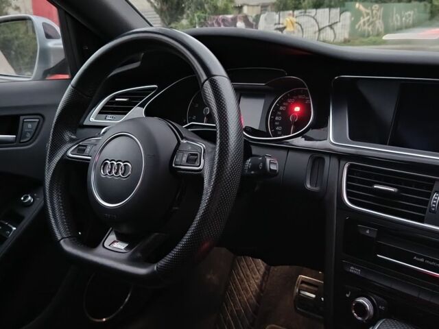 Серый Ауди А4, объемом двигателя 2 л и пробегом 113 тыс. км за 15999 $, фото 4 на Automoto.ua