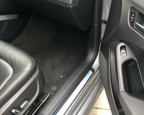 Сірий Ауді А4, об'ємом двигуна 1.98 л та пробігом 268 тис. км за 10800 $, фото 8 на Automoto.ua