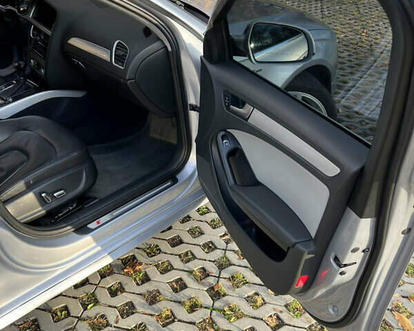 Сірий Ауді А4, об'ємом двигуна 2 л та пробігом 120 тис. км за 13300 $, фото 37 на Automoto.ua