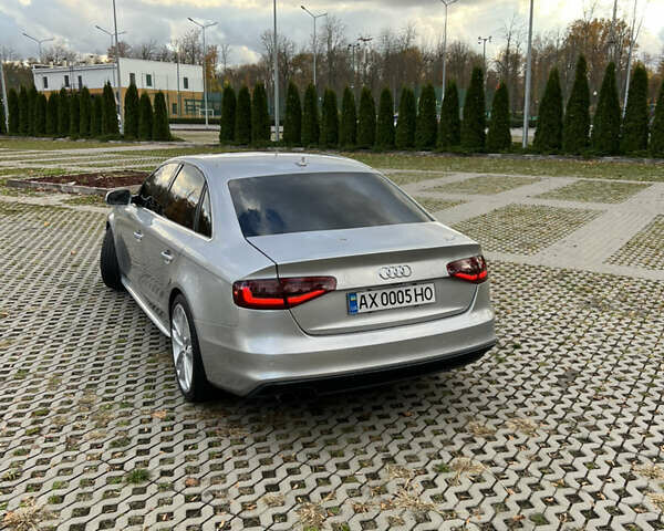 Сірий Ауді А4, об'ємом двигуна 2 л та пробігом 120 тис. км за 13300 $, фото 11 на Automoto.ua