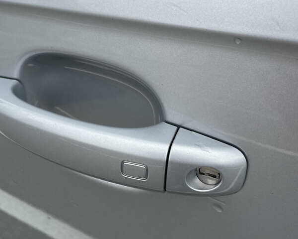 Ауді А4 2015 у Києві на Automoto.ua Сірий Ауді А4, об'ємом двигуна 1.98 л та пробігом 214 тис. км за 12500 $, фото 17 на Automoto.ua