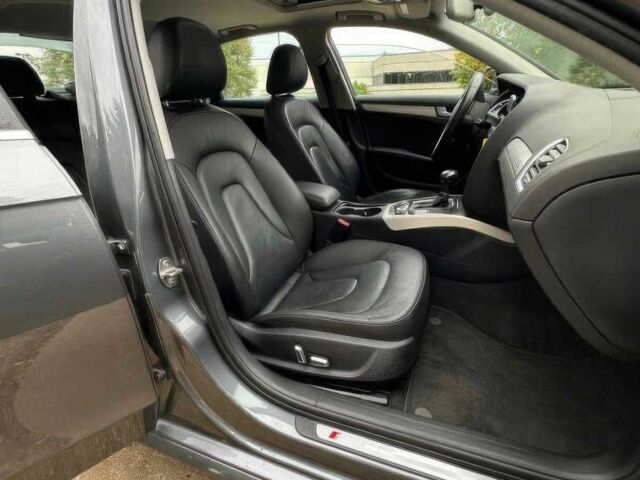 Серый Ауди А4, объемом двигателя 2 л и пробегом 70 тыс. км за 6500 $, фото 5 на Automoto.ua