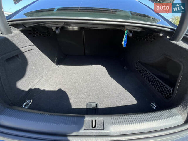 Серый Ауди А4, объемом двигателя 1.98 л и пробегом 236 тыс. км за 14200 $, фото 32 на Automoto.ua