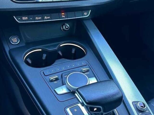 Ауди А4 2015 в Киеве на Automoto.ua Серый Ауди А4, объемом двигателя 2 л и пробегом 152 тыс. км за 14200 $, фото 19 на Automoto.ua