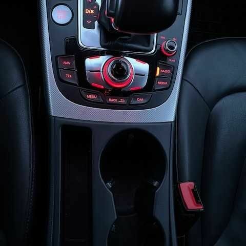 Серый Ауди А4, объемом двигателя 2 л и пробегом 143 тыс. км за 12600 $, фото 6 на Automoto.ua