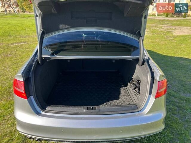 Сірий Ауді А4, об'ємом двигуна 1.98 л та пробігом 173 тис. км за 14000 $, фото 9 на Automoto.ua