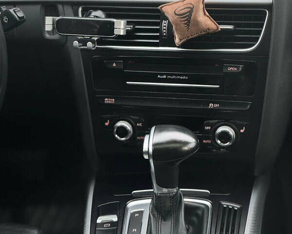 Сірий Ауді А4, об'ємом двигуна 1.98 л та пробігом 158 тис. км за 15800 $, фото 21 на Automoto.ua