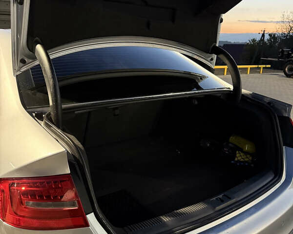 Серый Ауди А4, объемом двигателя 1.98 л и пробегом 160 тыс. км за 14200 $, фото 26 на Automoto.ua