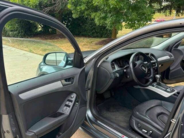 Серый Ауди А4, объемом двигателя 2 л и пробегом 70 тыс. км за 6500 $, фото 6 на Automoto.ua