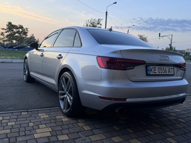 Серый Ауди А4, объемом двигателя 2 л и пробегом 230 тыс. км за 16800 $, фото 5 на Automoto.ua