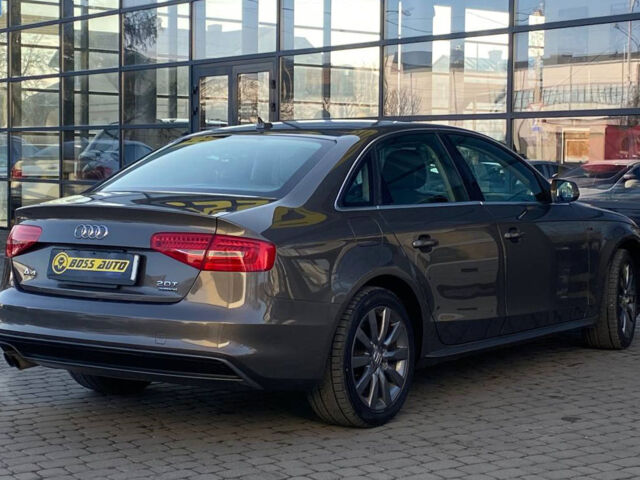 Серый Ауди А4, объемом двигателя 2 л и пробегом 64 тыс. км за 14500 $, фото 5 на Automoto.ua