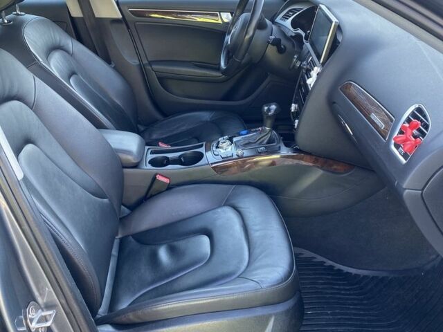Сірий Ауді А4, об'ємом двигуна 2 л та пробігом 128 тис. км за 14999 $, фото 9 на Automoto.ua