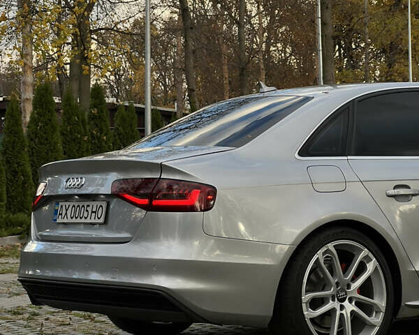 Сірий Ауді А4, об'ємом двигуна 2 л та пробігом 120 тис. км за 13300 $, фото 13 на Automoto.ua