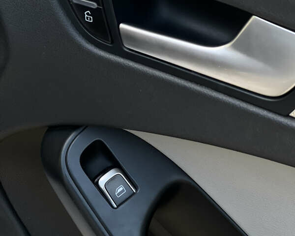 Сірий Ауді А4, об'ємом двигуна 2 л та пробігом 120 тис. км за 13300 $, фото 43 на Automoto.ua