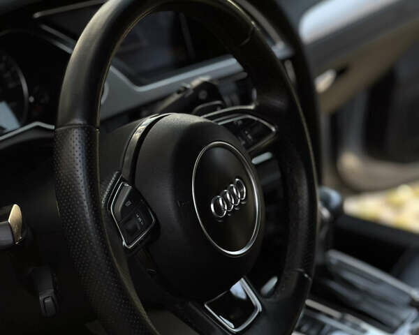 Сірий Ауді А4, об'ємом двигуна 2 л та пробігом 120 тис. км за 13300 $, фото 42 на Automoto.ua
