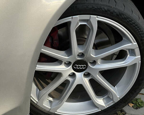 Сірий Ауді А4, об'ємом двигуна 2 л та пробігом 120 тис. км за 13300 $, фото 34 на Automoto.ua