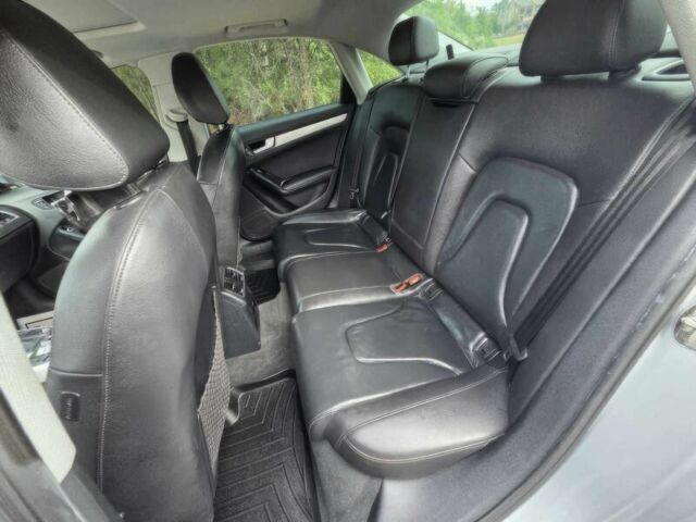 Серый Ауди А4, объемом двигателя 2 л и пробегом 70 тыс. км за 8690 $, фото 10 на Automoto.ua