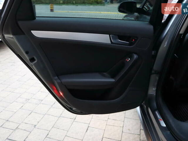 Сірий Ауді А4, об'ємом двигуна 2 л та пробігом 140 тис. км за 14900 $, фото 26 на Automoto.ua