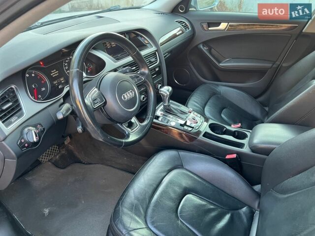 Сірий Ауді А4, об'ємом двигуна 2 л та пробігом 170 тис. км за 7999 $, фото 6 на Automoto.ua
