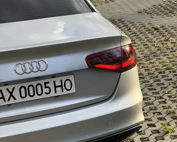 Сірий Ауді А4, об'ємом двигуна 2 л та пробігом 120 тис. км за 13300 $, фото 32 на Automoto.ua