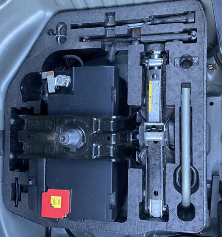 Серый Ауди А4, объемом двигателя 1.98 л и пробегом 128 тыс. км за 15500 $, фото 24 на Automoto.ua