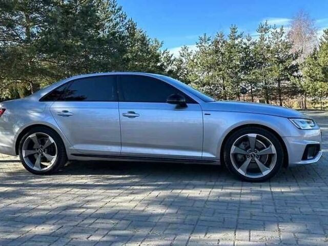 Ауди А4 2015 в Киеве на Automoto.ua Серый Ауди А4, объемом двигателя 2 л и пробегом 152 тыс. км за 14200 $, фото 6 на Automoto.ua