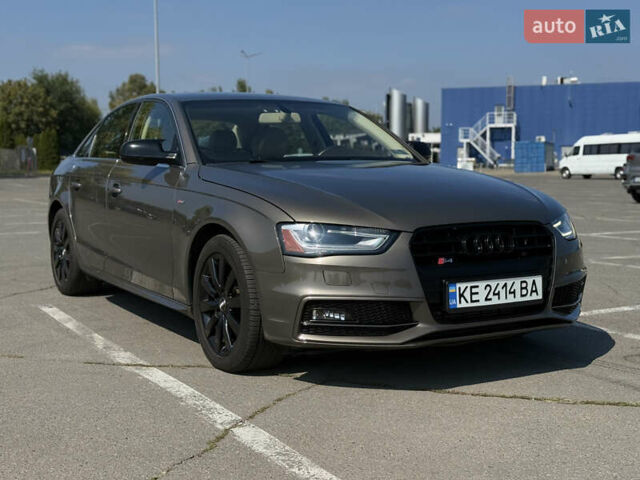 Сірий Ауді А4, об'ємом двигуна 1.98 л та пробігом 140 тис. км за 15000 $, фото 1 на Automoto.ua