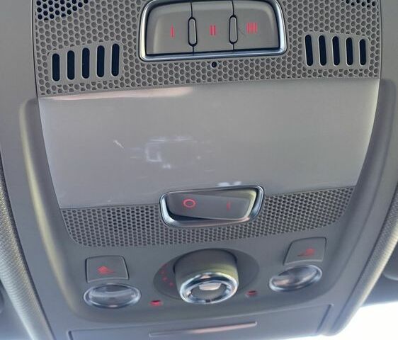 Сірий Ауді А4, об'ємом двигуна 2 л та пробігом 128 тис. км за 14999 $, фото 19 на Automoto.ua