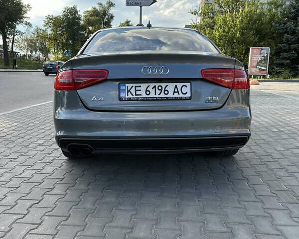 Ауди А4 2015 в Киеве на Automoto.ua Серый Ауди А4, объемом двигателя 1.98 л и пробегом 150 тыс. км за 14900 $, фото 4 на Automoto.ua