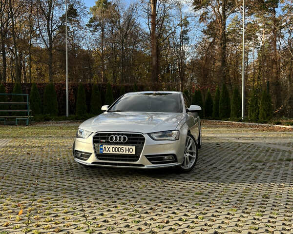 Сірий Ауді А4, об'ємом двигуна 2 л та пробігом 120 тис. км за 13300 $, фото 25 на Automoto.ua