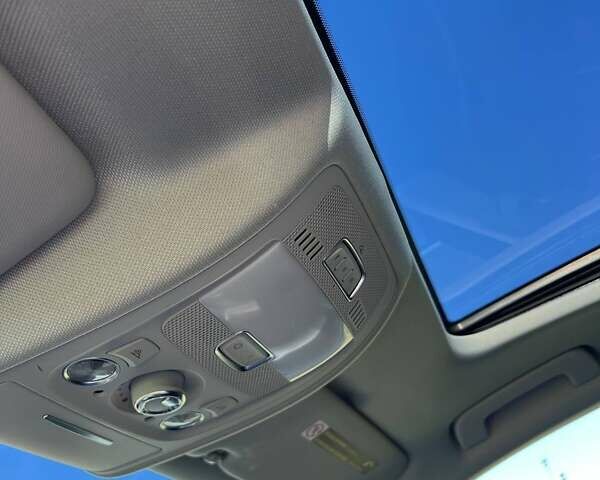 Сірий Ауді А4, об'ємом двигуна 1.98 л та пробігом 173 тис. км за 14000 $, фото 37 на Automoto.ua