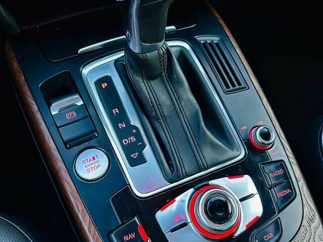 Сірий Ауді А4, об'ємом двигуна 2 л та пробігом 77 тис. км за 5000 $, фото 10 на Automoto.ua