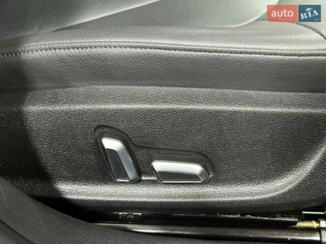 Ауди А4 2015 в Львове на Automoto.ua Серый Ауди А4, объемом двигателя 1.98 л и пробегом 95 тыс. км за 2900 $, фото 32 на Automoto.ua