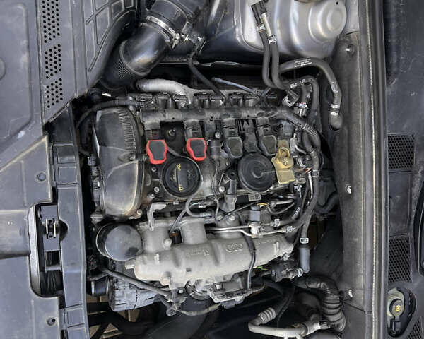 Ауді А4 2015 у Львові на Automoto.ua Сірий Ауді А4, об'ємом двигуна 1.98 л та пробігом 131 тис. км за 13800 $, фото 41 на Automoto.ua