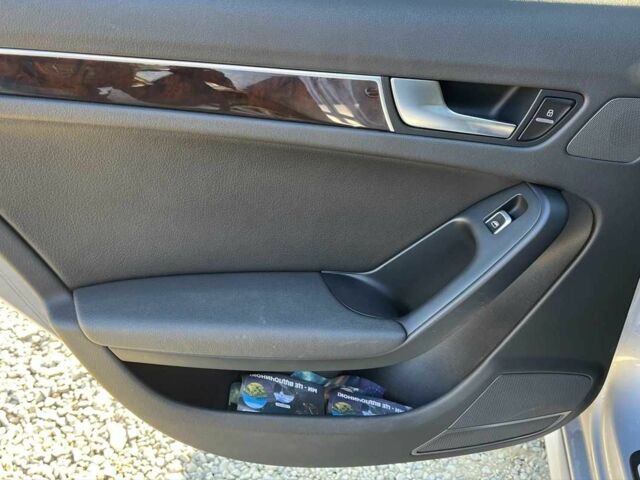 Серый Ауди А4, объемом двигателя 2 л и пробегом 164 тыс. км за 12000 $, фото 12 на Automoto.ua