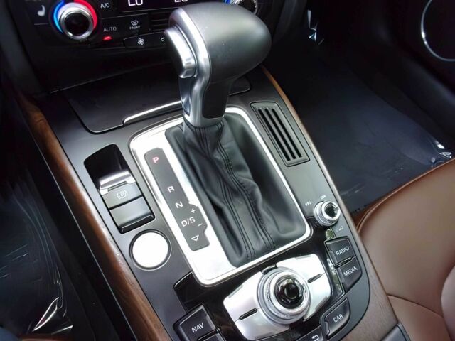 Сірий Ауді А4, об'ємом двигуна 2 л та пробігом 73 тис. км за 10200 $, фото 13 на Automoto.ua