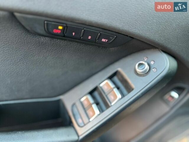 Сірий Ауді А4, об'ємом двигуна 2 л та пробігом 170 тис. км за 7999 $, фото 9 на Automoto.ua