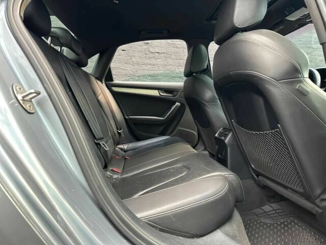 Сірий Ауді А4, об'ємом двигуна 2 л та пробігом 79 тис. км за 11000 $, фото 13 на Automoto.ua