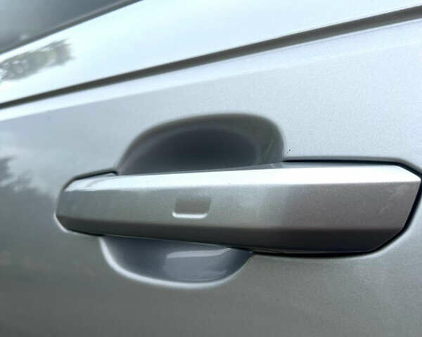 Серый Ауди А4, объемом двигателя 1.98 л и пробегом 185 тыс. км за 15400 $, фото 10 на Automoto.ua