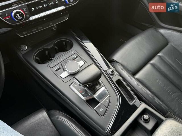 Серый Ауди А4, объемом двигателя 3 л и пробегом 253 тыс. км за 20700 $, фото 46 на Automoto.ua