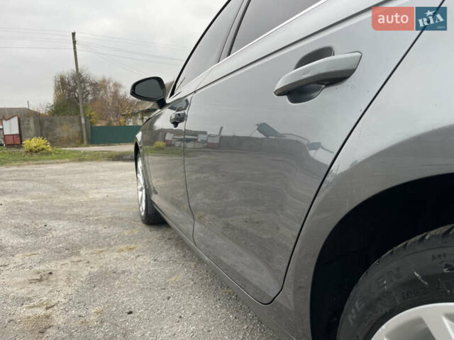 Сірий Ауді А4, об'ємом двигуна 2 л та пробігом 54 тис. км за 17800 $, фото 17 на Automoto.ua